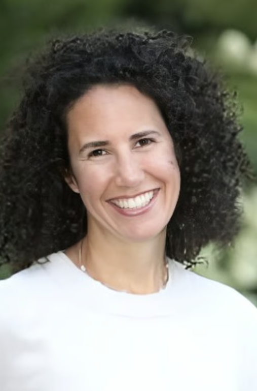 Portrait of Meredith Cohen, Licensed Real Estate Salesperson | Founding Member.